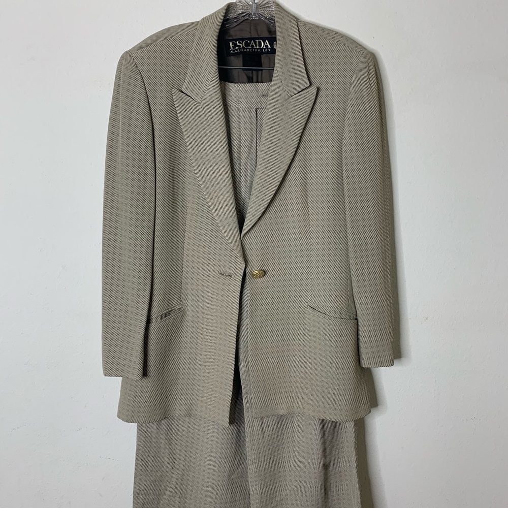 Escada Suit